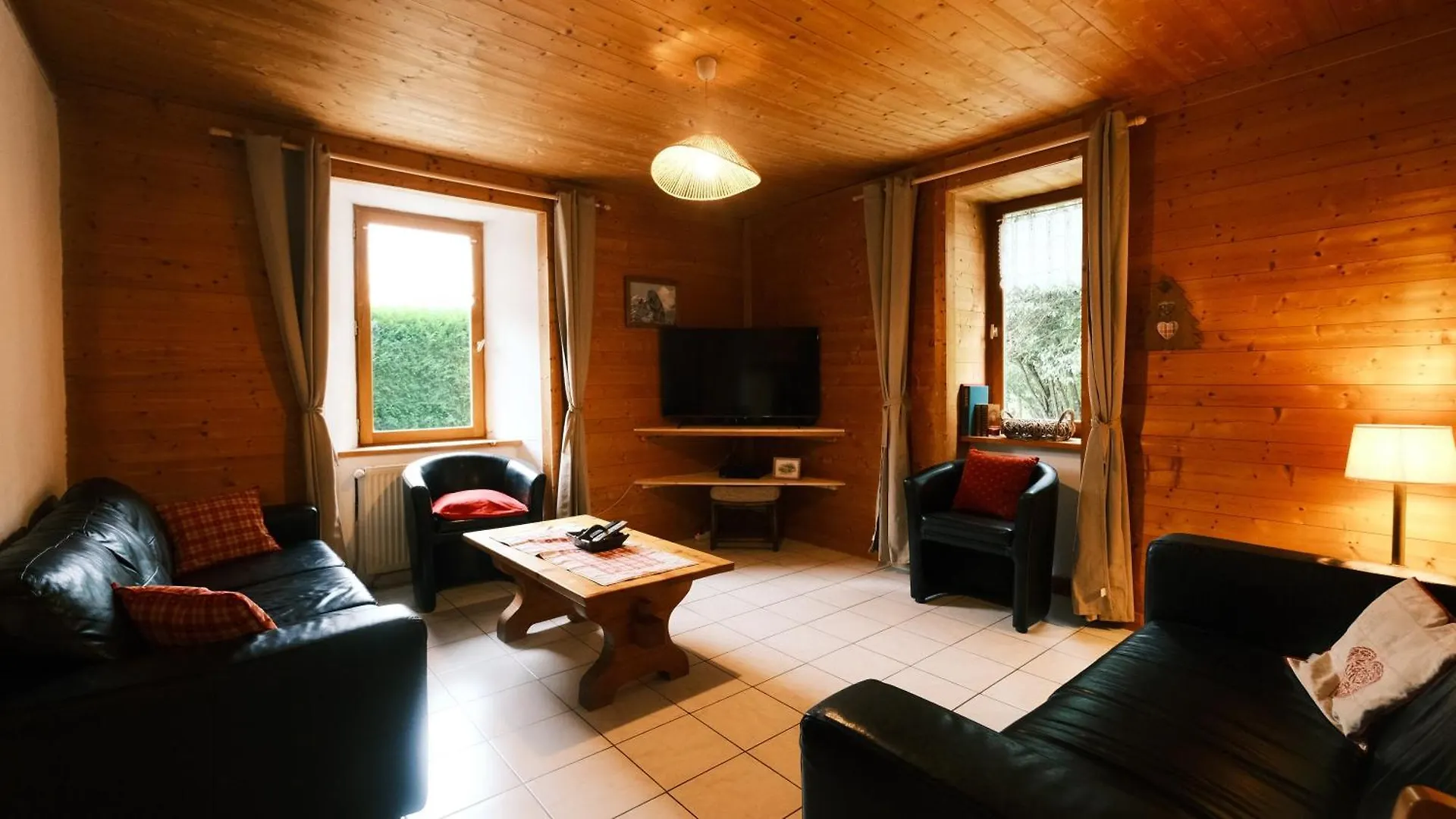 Les Chalets De La Revue Flumet Apartment