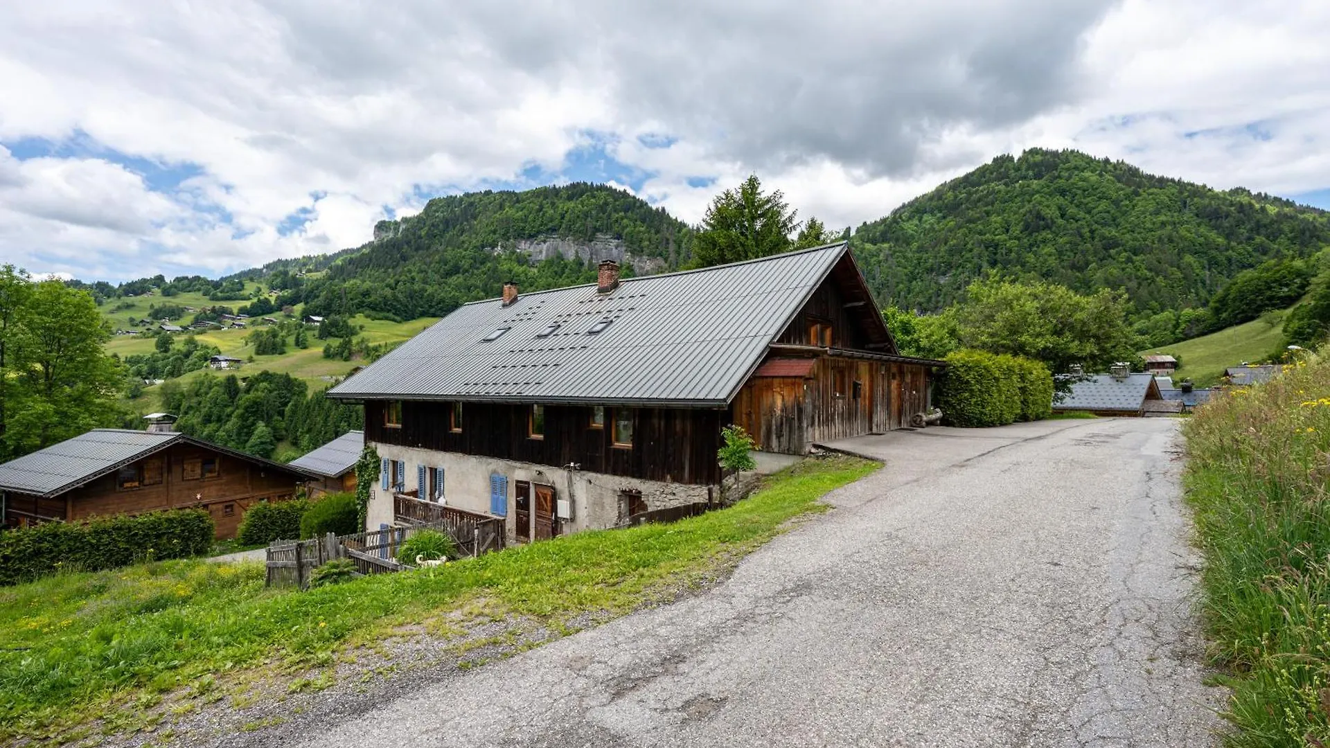 Les Chalets De La Revue Flumet