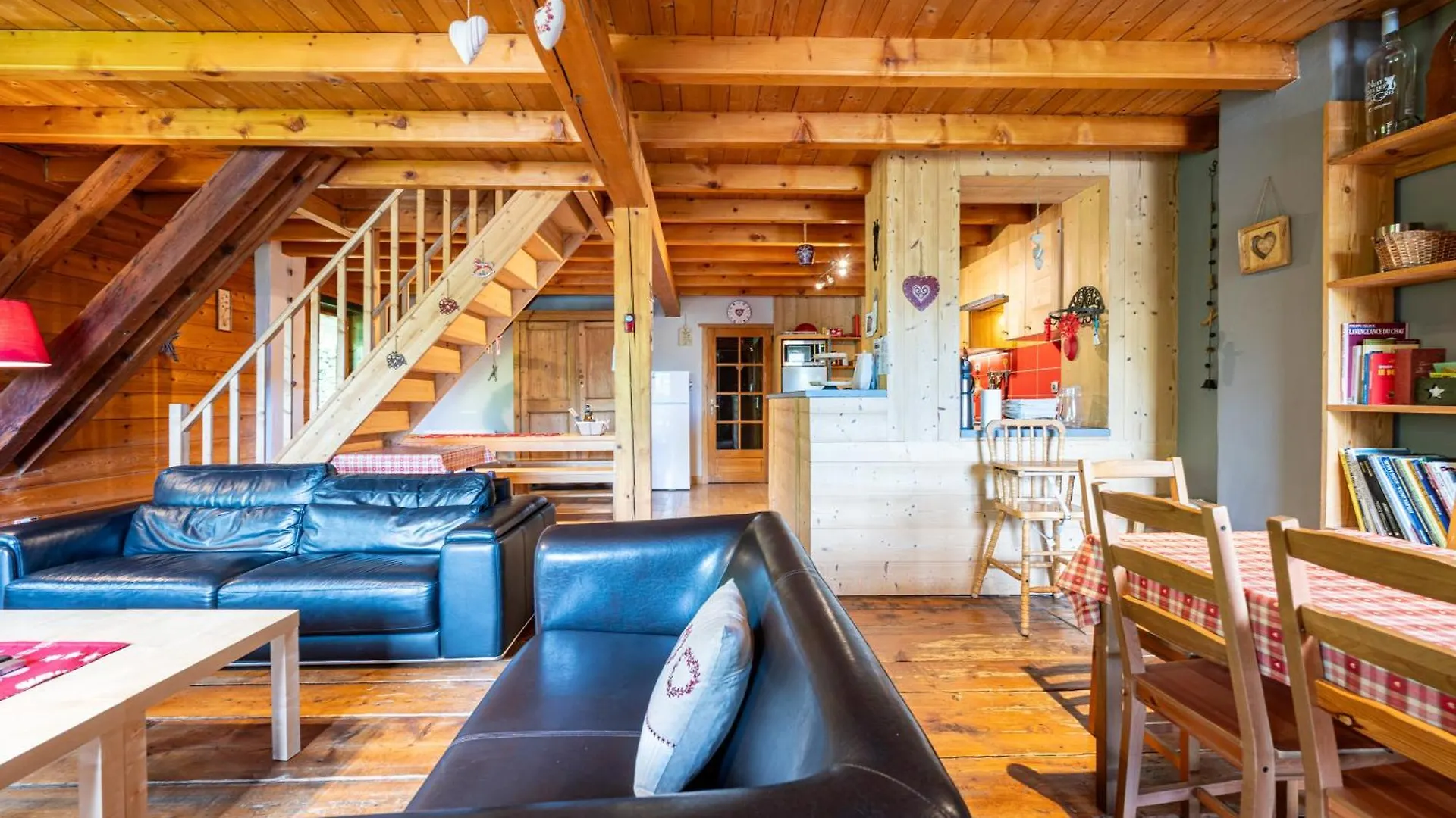 Les Chalets De La Revue Flumet