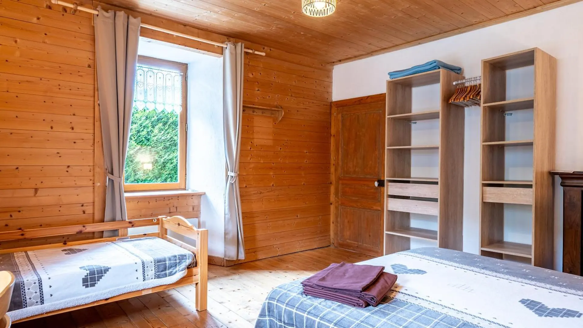 Les Chalets De La Revue Flumet